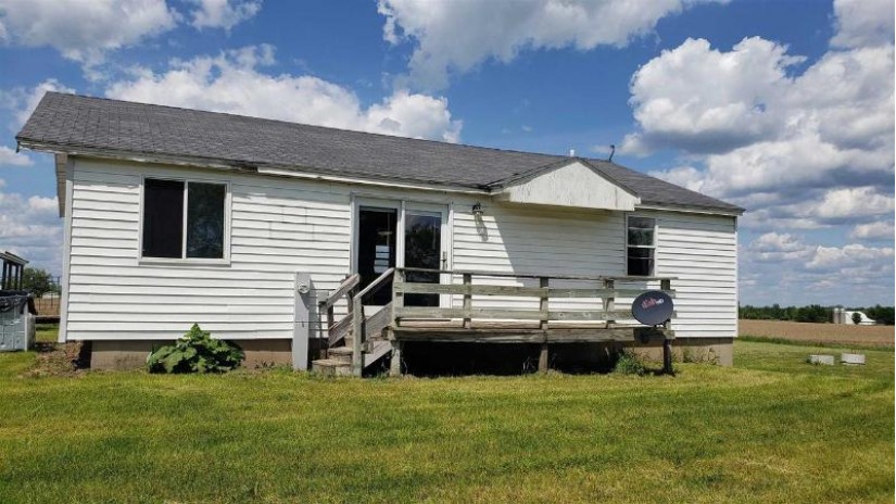 234725 Pioneer Road Athens, WI 54411 by Re/Max Excel $119,900
