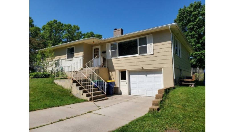 1110 Young Street Wausau, WI 54403 by Coldwell Banker Action $169,900