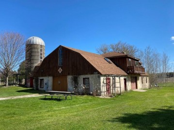 1581 Hill Rd, Town Of Liberty Grov, WI 54234