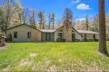 5835 Old Country Crl, New Franken, WI 54229