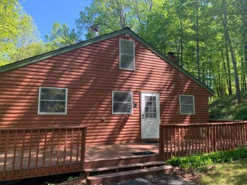 7964 Armour Lake Rd, Presque Isle, WI 54557