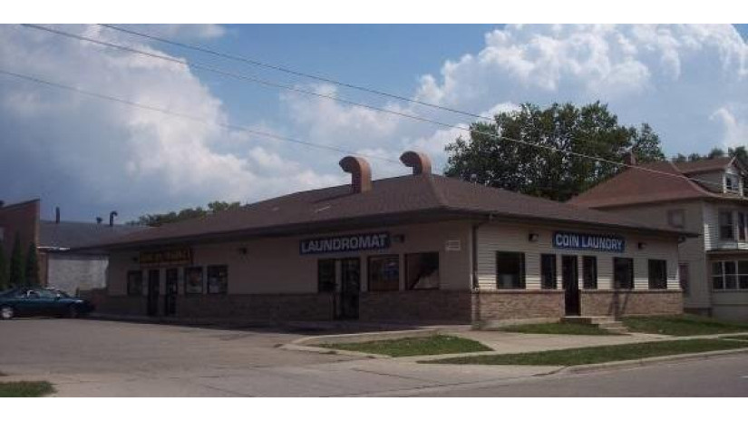 550 W Grand Ave Beloit, WI 53511 by Anderson Commercial Group, LLC $250,000