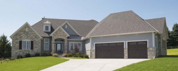 2205 W Ranch Rd, Mequon, WI 53092