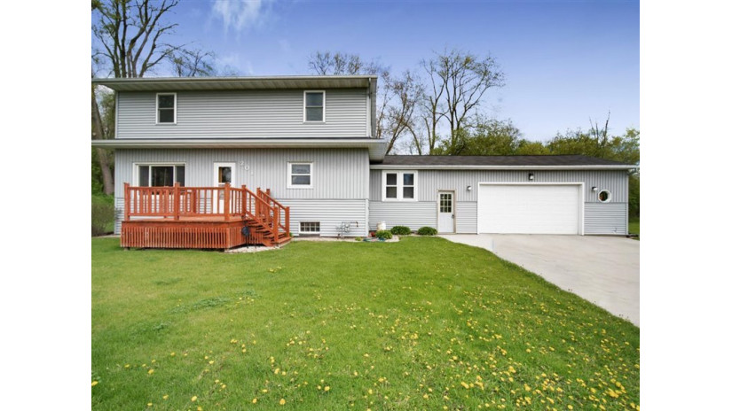 201 E Water St Cascade, WI 53011 by Shorewest Realtors $265,000