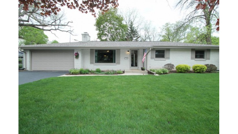 441 Lewis St Burlington, WI 53105 by Bear Realty Of Burlington $275,000