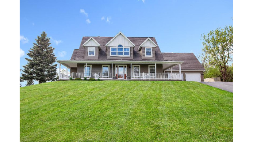 W7500 Shady Ln Greenbush, WI 53073 by Pleasant View Realty, LLC $675,000