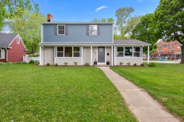 9204 Jackson Park Blvd, Wauwatosa, WI 53226