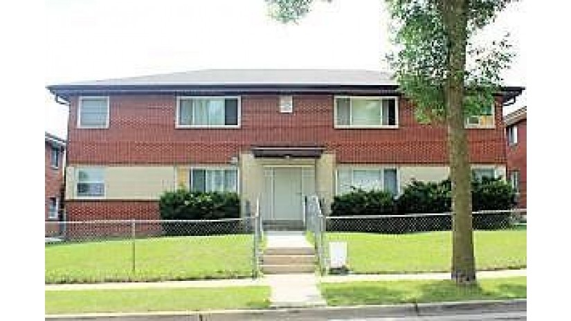 7835 W Bender Ave Milwaukee, WI 53218 by First Weber Inc- Greenfield $225,000