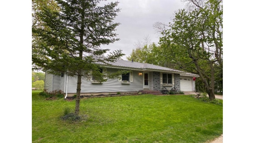 N2425 Laura St Walworth, WI 53115 by Provident Realty Group,LLC $259,900