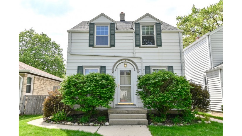3709 S Herman St Milwaukee, WI 53207 by Shorewest Realtors $200,000