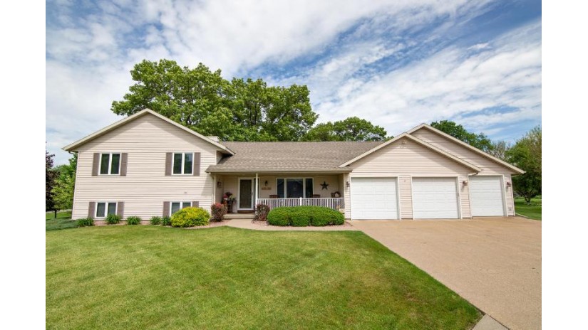 W7708 Whitetail St Holland, WI 54636 by RE/MAX Results $374,000