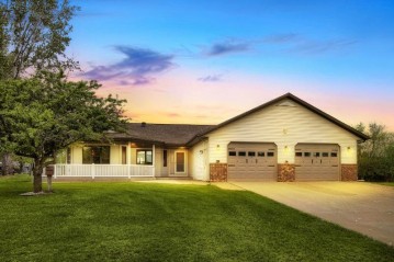 W7470 Kip St, Holland, WI 54636