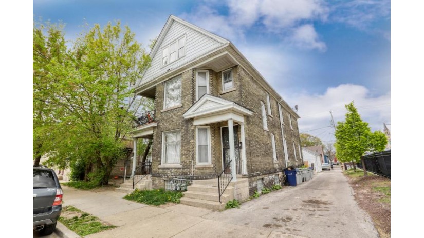 1737 S 6th St 1739 Milwaukee, WI 53204 by reThought Real Estate $150,000