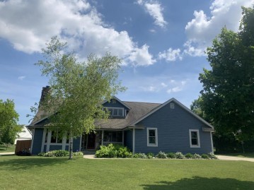 4450 W Central Ave, Franklin, WI 53132