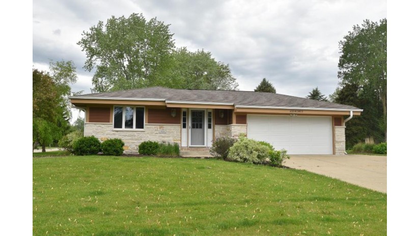 N59W23425 Clover Dr Sussex, WI 53089 by Homestead Realty, Inc $319,900