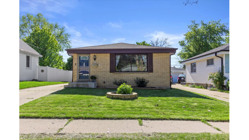 3227 S 98th St Milwaukee, WI 53227 by Shorewest Realtors $210,000