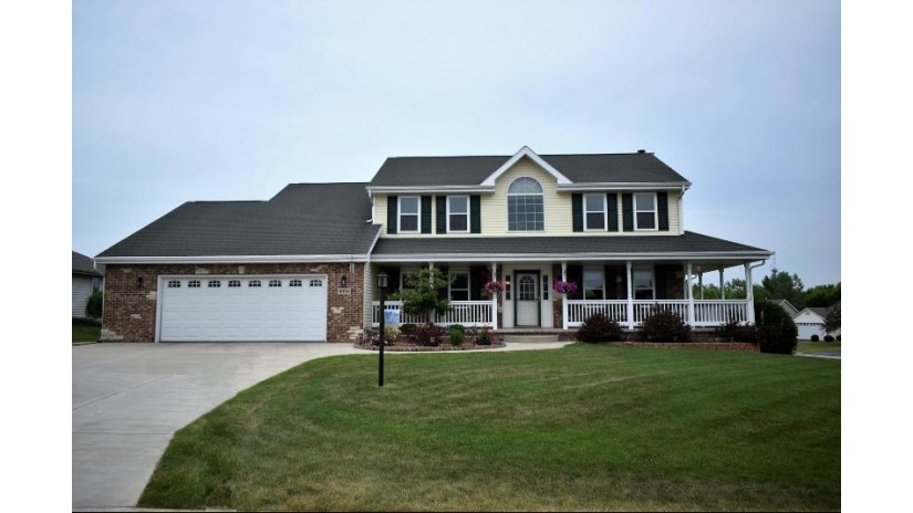 9050 S York Ct Oak Creek, WI 53154 by TerraNova Real Estate $489,500