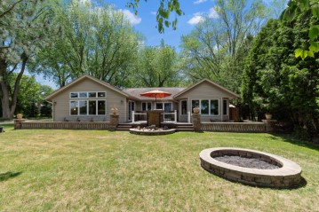 W378S5028 W Pretty Lake Rd, Ottawa, WI 53118-8802