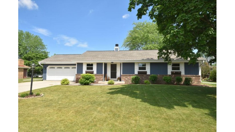 W164N11006 Squire Dr Germantown, WI 53022 by First Weber Inc - Menomonee Falls $299,900