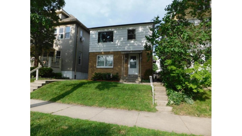 2628 N Newhall St 2630 Milwaukee, WI 53211 by RE/MAX Service First $290,000