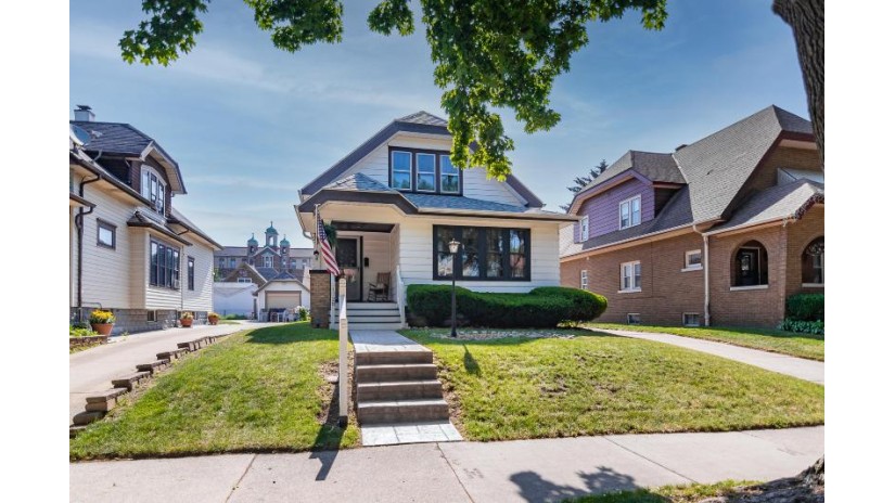 1728 S 30th St Milwaukee, WI 53215 by First Weber Inc - Brookfield $224,900