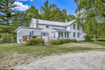 W7029 County Road W, Scott, WI 53001-1526