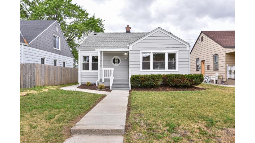 3173 S 26th St Milwaukee, WI 53215 by Premier Point Realty LLC $199,900