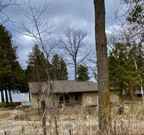 3806 Rocky Shores Dr, Gardner, WI 54235-0641