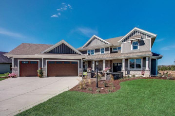 W201N5295 Sandpiper Ln, Menomonee Falls, WI 53051