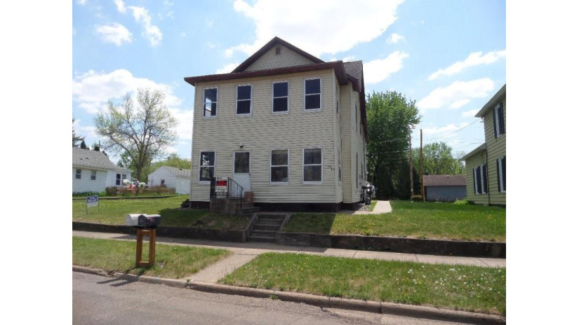 313 East Canal Street Chippewa Falls, WI 54729 by C21 Affiliated $149,900