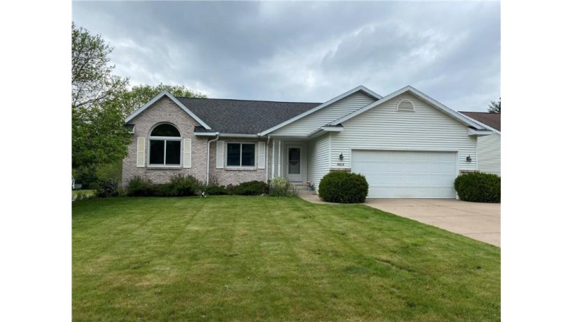 4414 Crest Court Eau Claire, WI 54701 by Aabru Real Estate $324,900