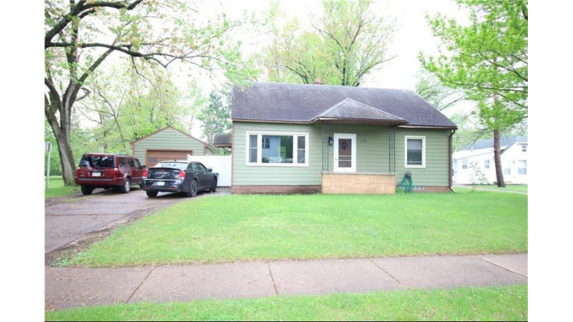 409 Long Street Eau Claire, WI 54701 by Cb Brenizer/Eau Claire $164,900