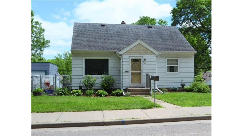 525 Bergen Avenue Eau Claire, WI 54703 by North Star Realty Group Llc $160,000