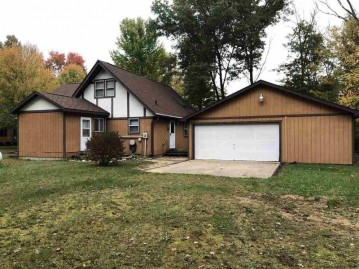 1328 W Deer Path Lane, Menominee, WI 54135