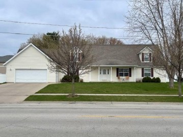 1515 Hillcrest Heights, Howard, WI 54313