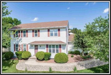 1710 Cedarhurst Drive, New London, WI 54961-2290