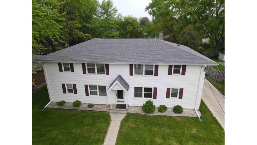 234 Deschane Place Green Bay, WI 54302 by Rlt Real Estate Llc $294,900