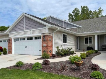 2592 Bay Harbor Circle 2, Ashwaubenon, WI 54304