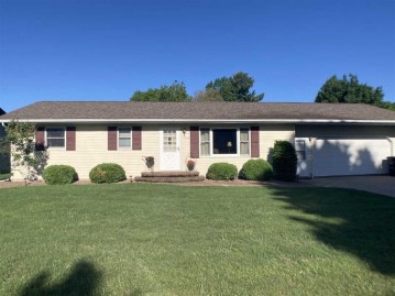 1325 S Andrews Street, Shawano, WI 54166