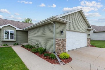 603 Creekview Lane, Kimberly, WI 54136