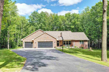 346 N Pine Road, Little Suamico, WI 54171