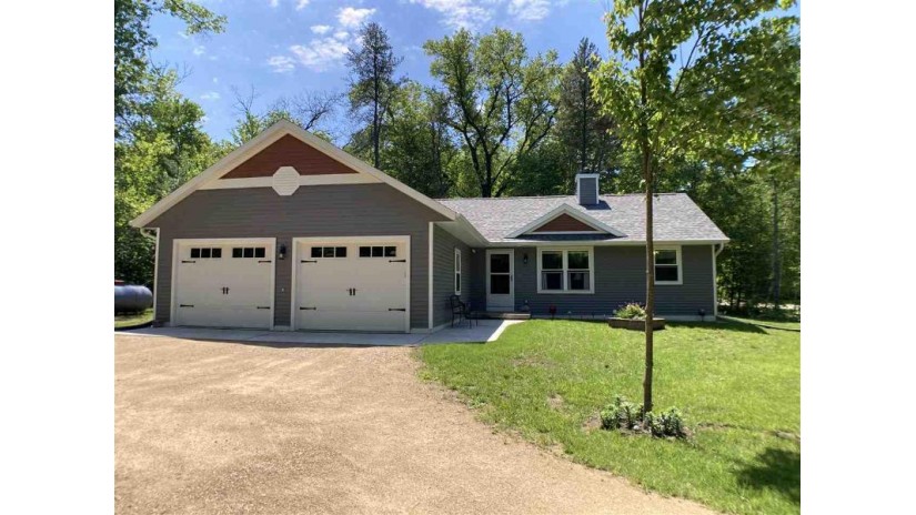 W5495 Azalea Drive Wescott, WI 54166 by Full House Realty, LLC $279,900