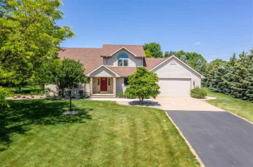 W696 River Bend Drive, Kaukauna, WI 54130