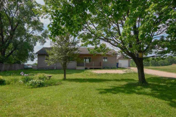 W485 Shawano Line Road, Green Valley, WI 54154