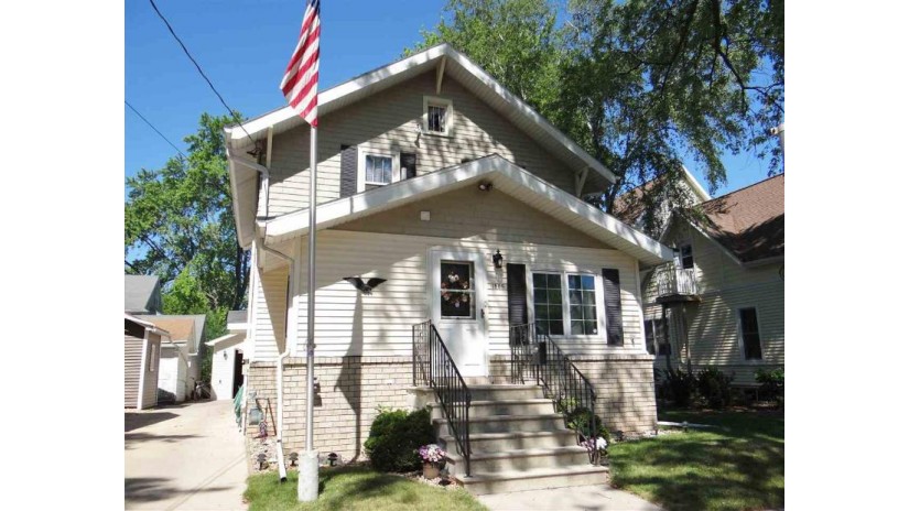 1809 N Oneida Street Appleton, WI 54911 by Re/Max 24/7 Real Estate, Llc $168,000