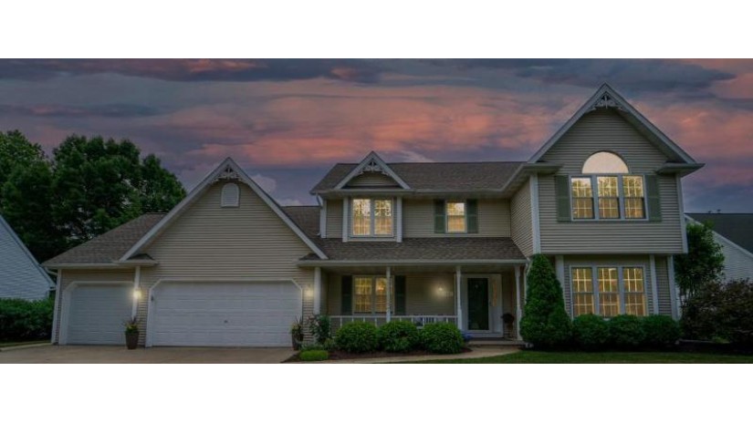 417 E Evergreen Drive Appleton, WI 54913 by Rieckmann Real Estate Group, Inc $310,000