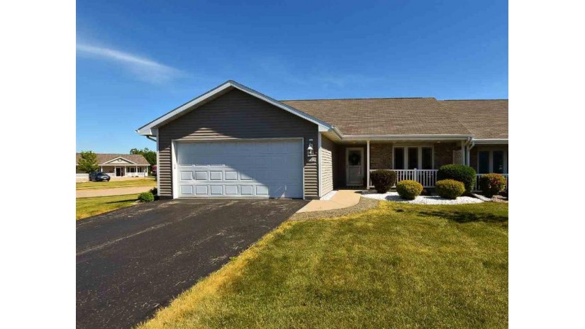 3180 Elk Ridge Drive F Oshkosh, WI 54904 by Re/Max On The Water $219,900