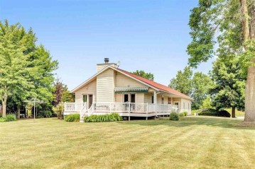 3868 Van Lanen Road, Scott, WI 54311-9703