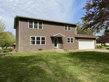 207 S Jackson St, Prairie Du Chien, WI 53821