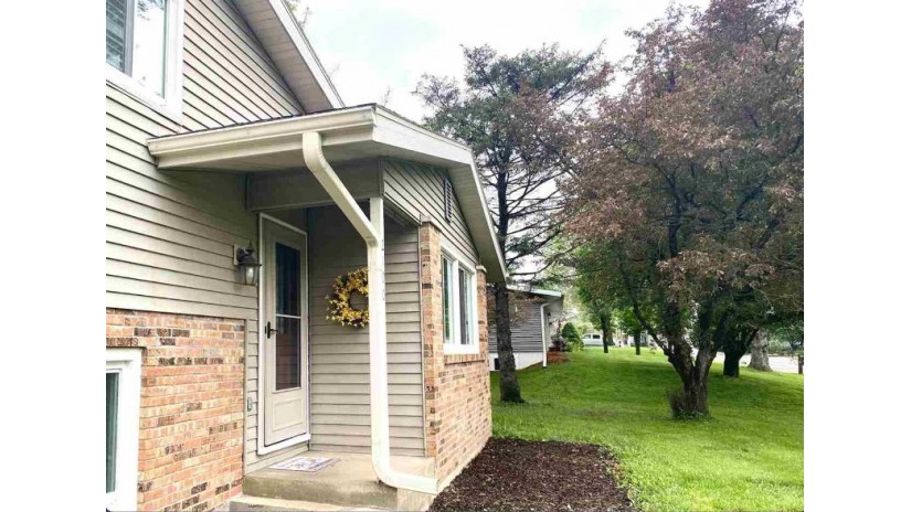 2100 E Preston Dr Richland Center, WI 53581 by Keller Williams Realty $210,000